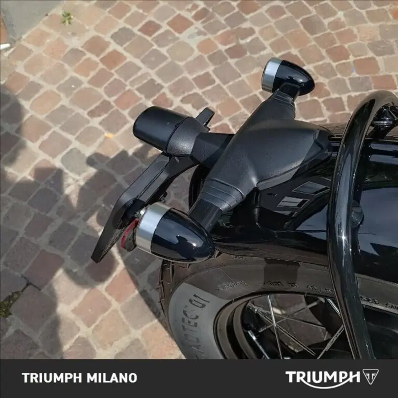 Triumph Bonneville Bobber 1200 (2021 - 25) (3)