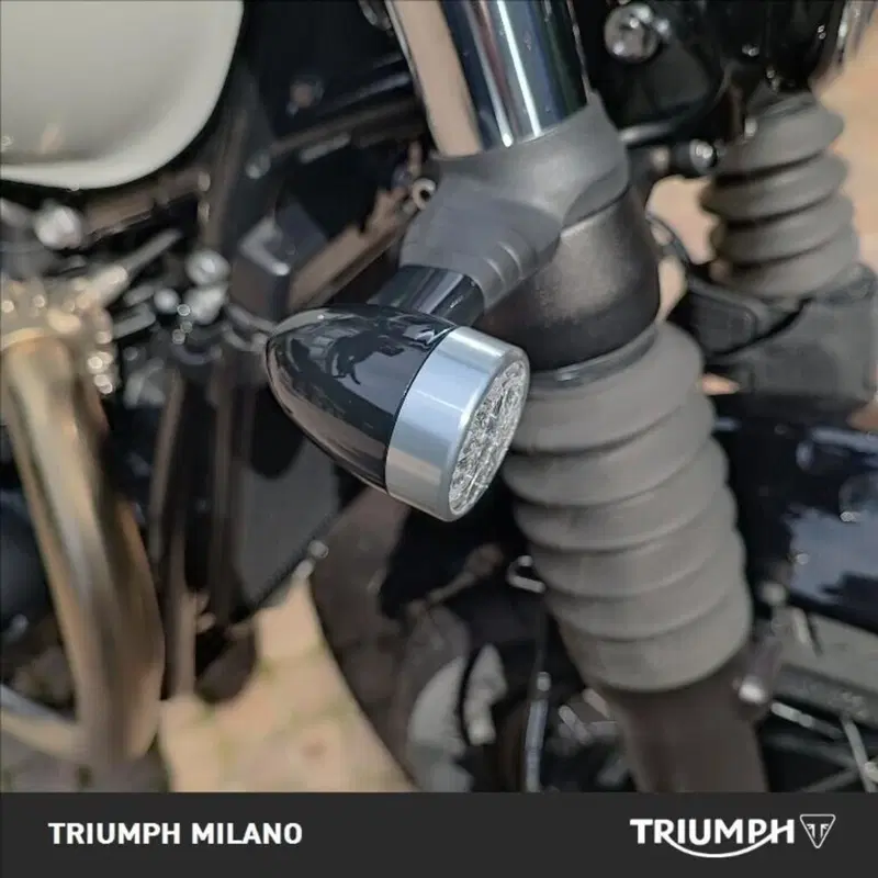 Triumph Bonneville Bobber 1200 (2021 - 25) (5)