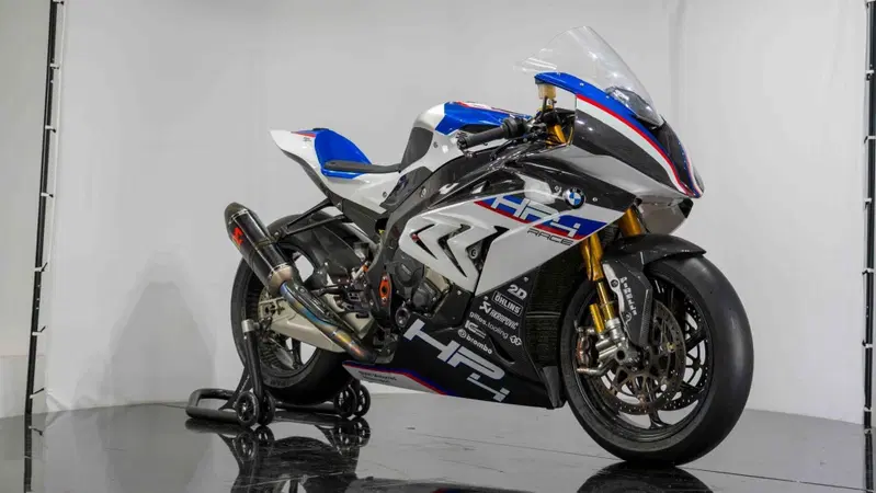 Bmw HP4 Race (2017 - 20) (5)