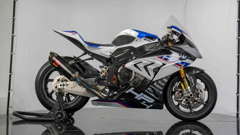 Bmw HP4 Race (2017 - 20) (6)