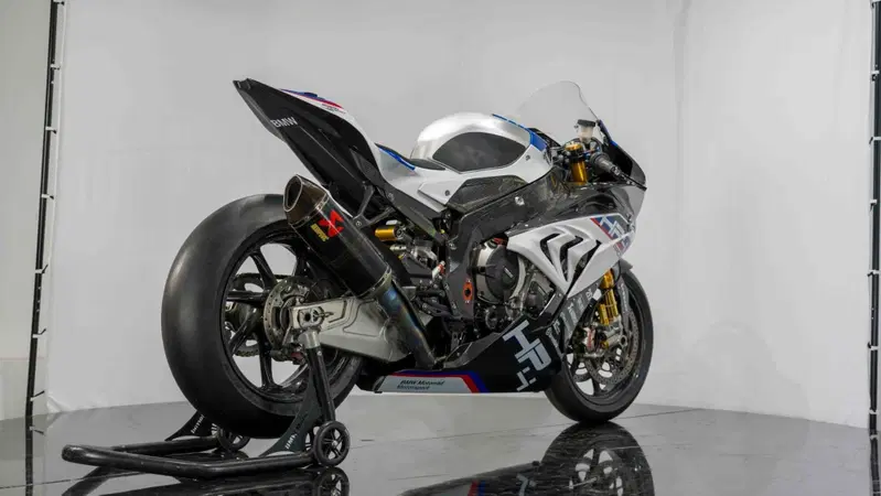 Bmw HP4 Race (2017 - 20) (7)