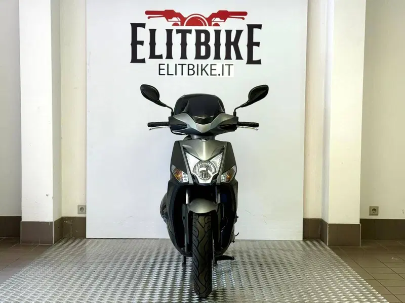 Kymco Agility 200i R16 + (2021 - 25) (3)