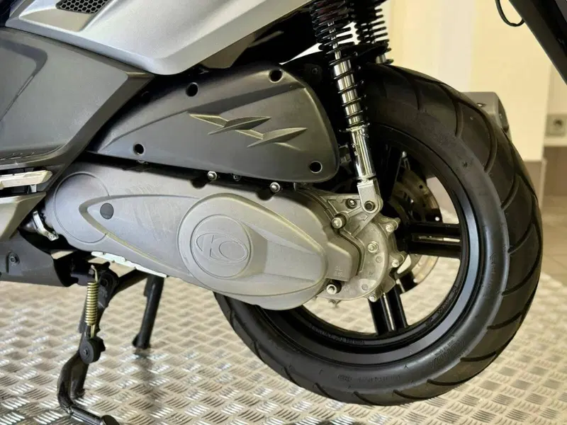 Kymco Agility 200i R16 + (2021 - 25) (18)