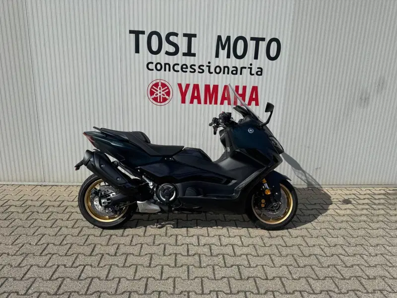Yamaha T-Max 560 Tech Max (2022 - 24) (2)