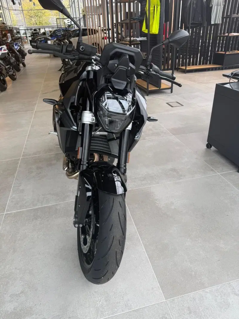 Bmw F 900 R (2025 - 26)