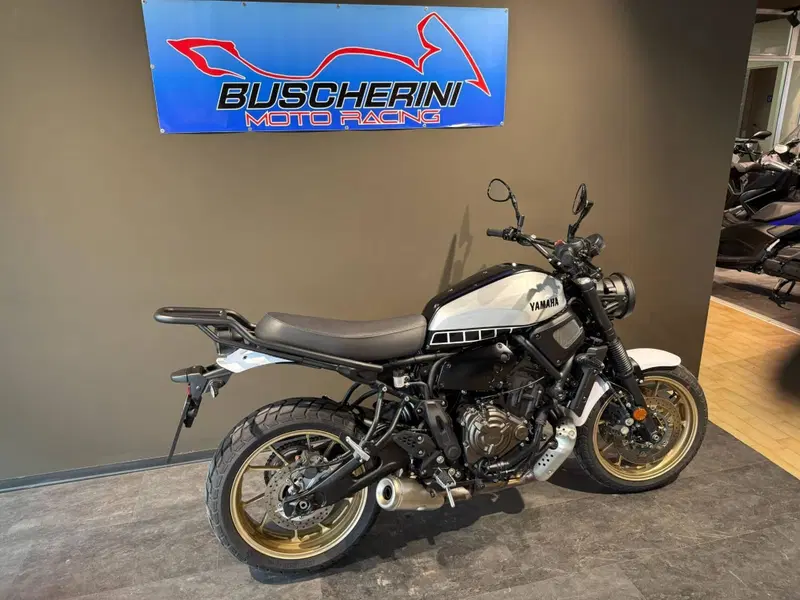 Yamaha XSR 700 Legacy (2023 - 26) (2)