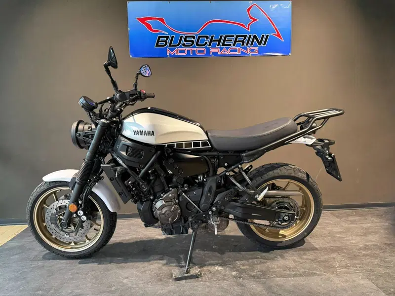 Yamaha XSR 700 Legacy (2023 - 26) (8)