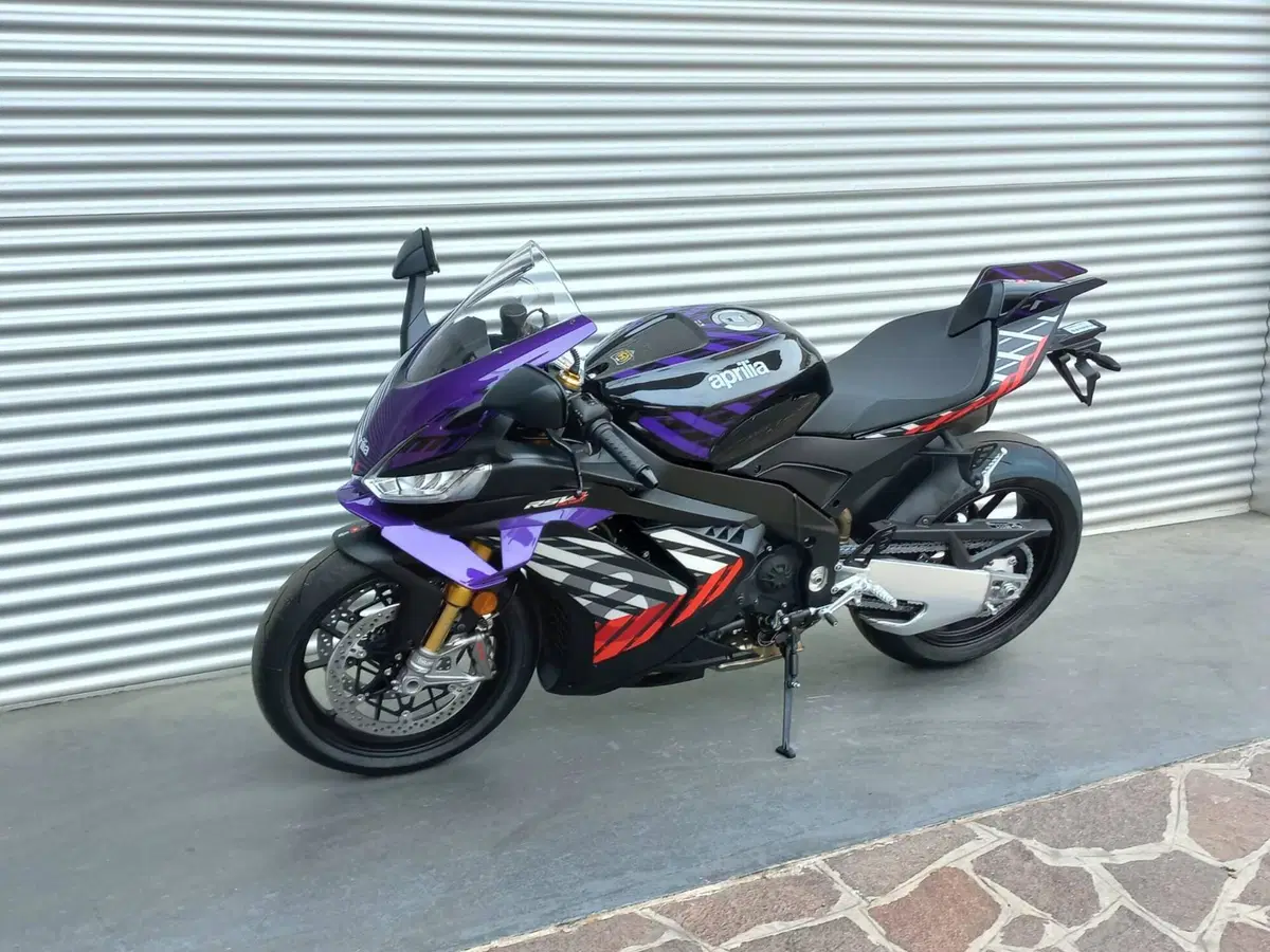 Aprilia RSV4 1100 Factory (2025 - 26) (5)