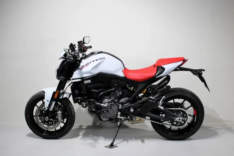 Ducati Monster 937 (2021 - 25) (4)