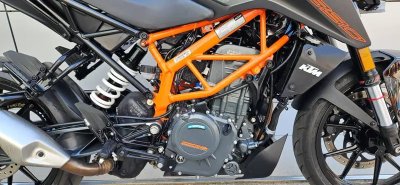 KTM 390 Duke (2021 - 23) (10)
