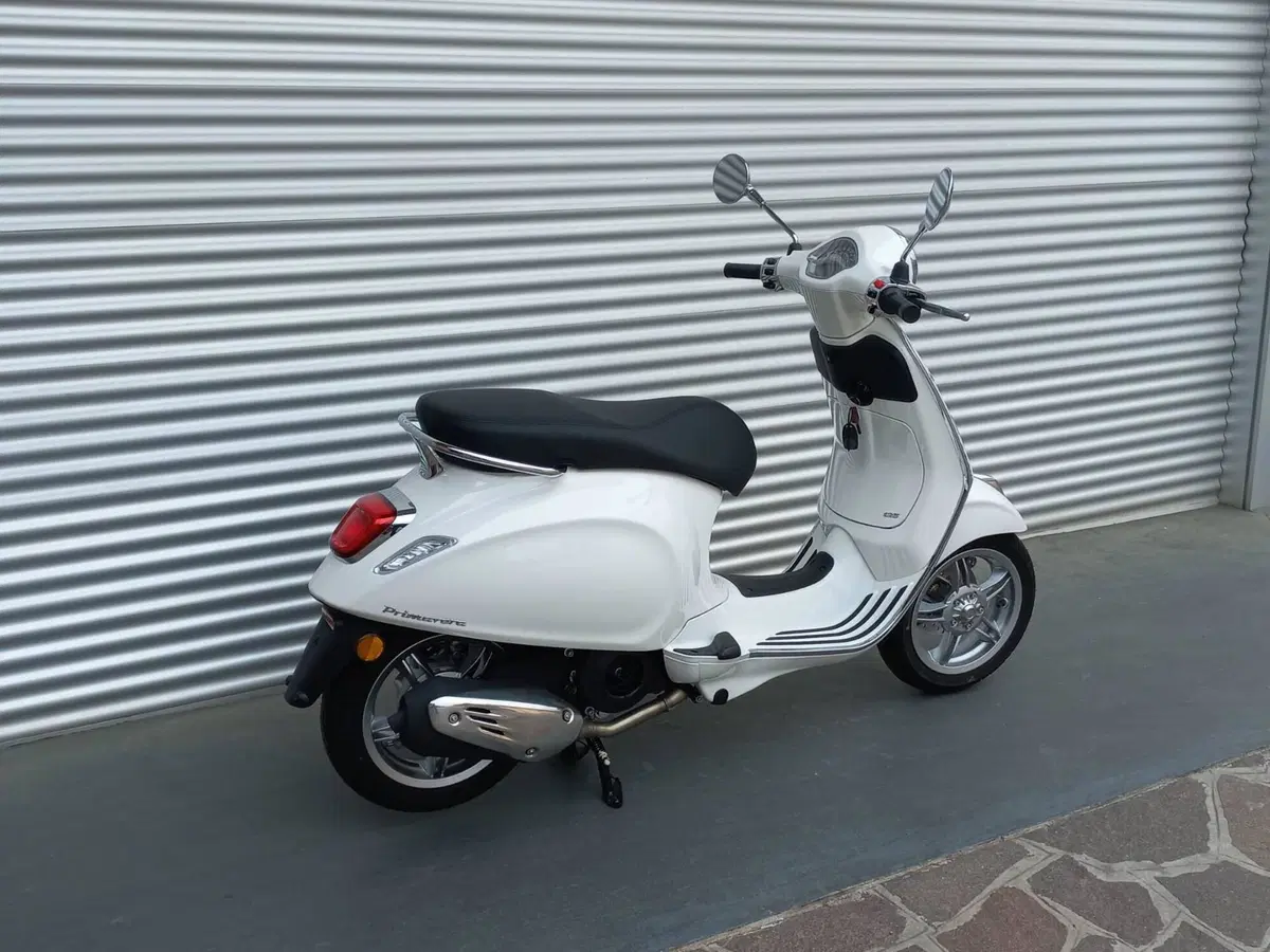 Vespa Primavera 125 (2024 - 25) (4)