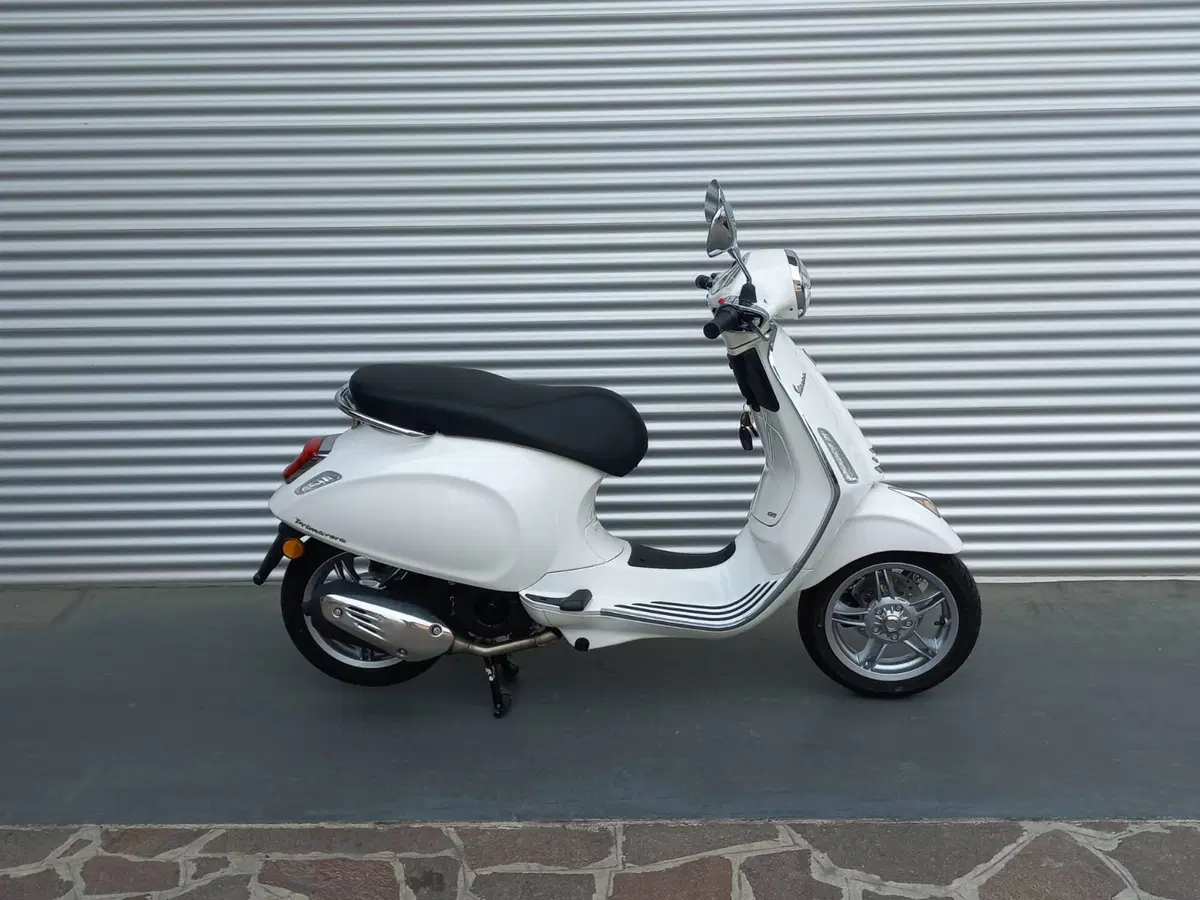 Vespa Primavera 125 (2024 - 25) (3)