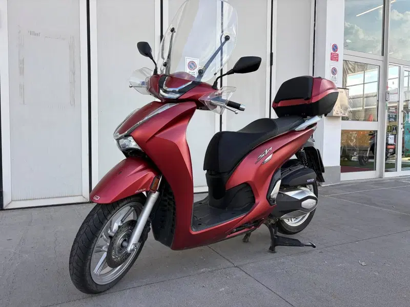 Honda SH 350 (2021 - 24) (2)