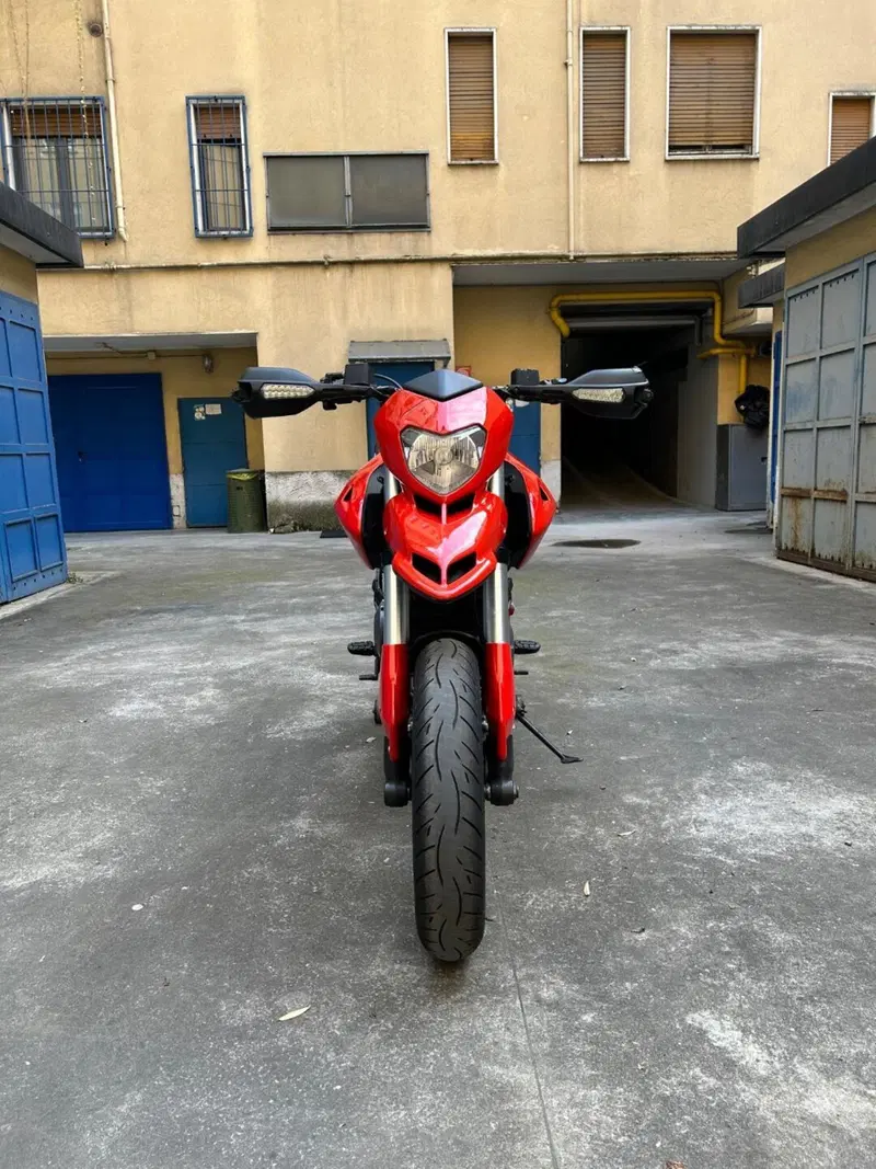 Ducati Hypermotard 796 (2012) (2)