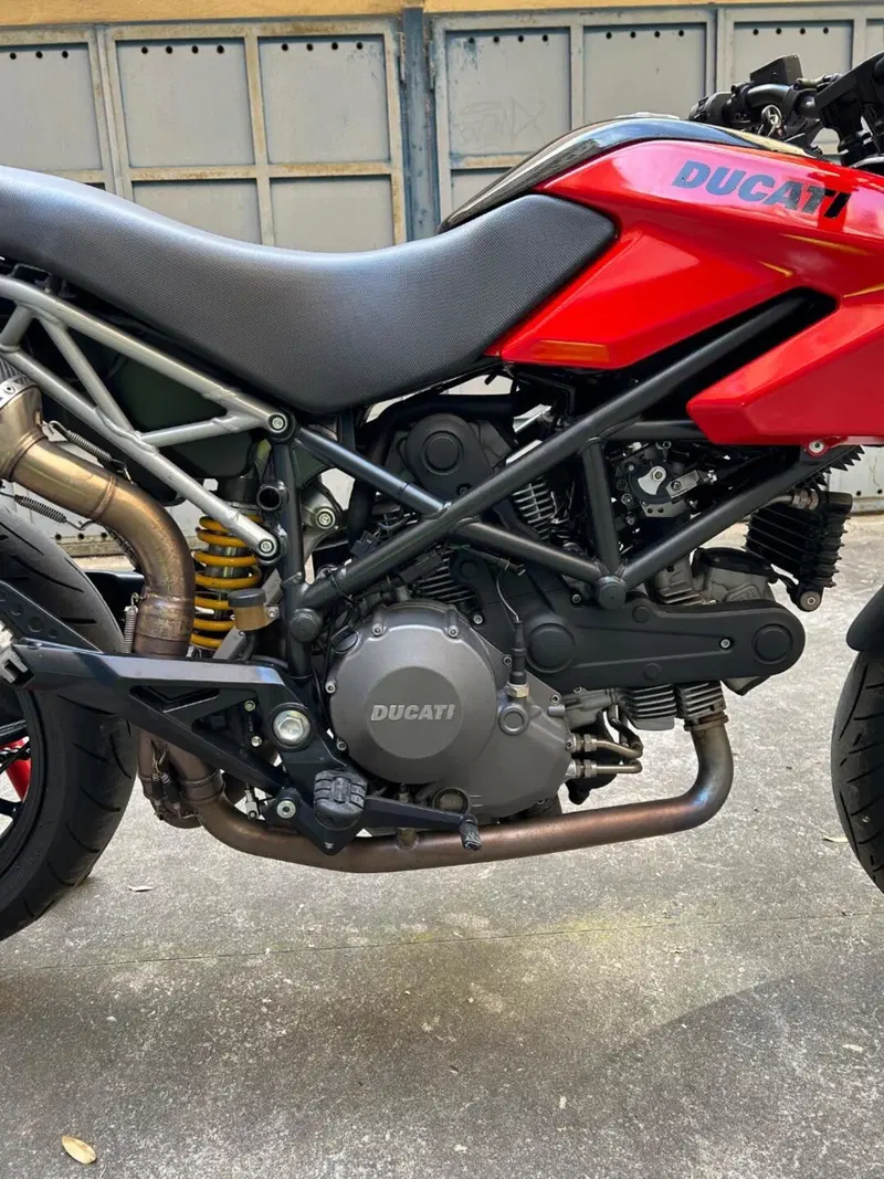 Ducati Hypermotard 796 (2012) (6)
