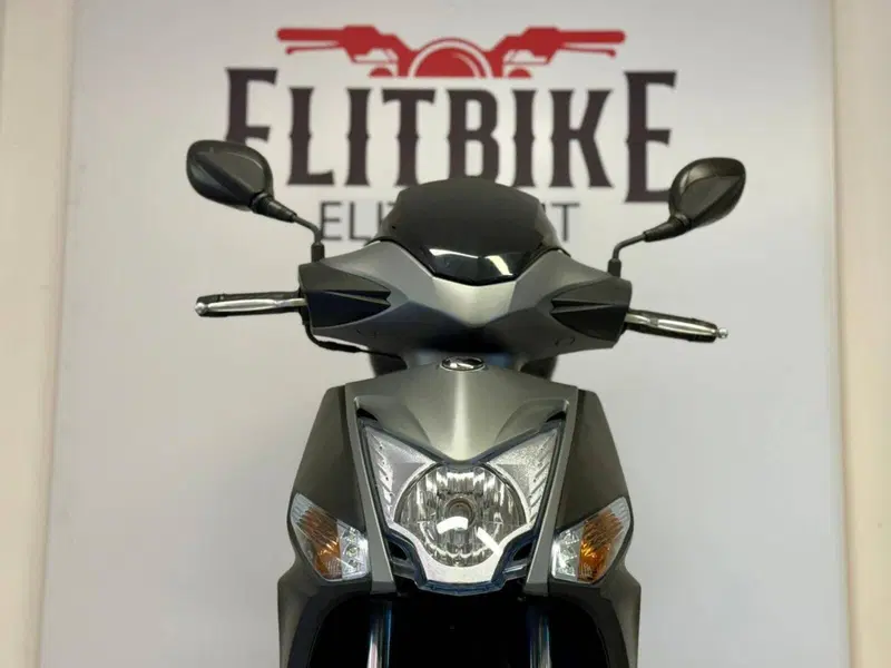 Kymco Agility 200i R16 + (2021 - 25) (9)
