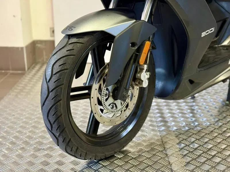Kymco Agility 200i R16 + (2021 - 25) (12)