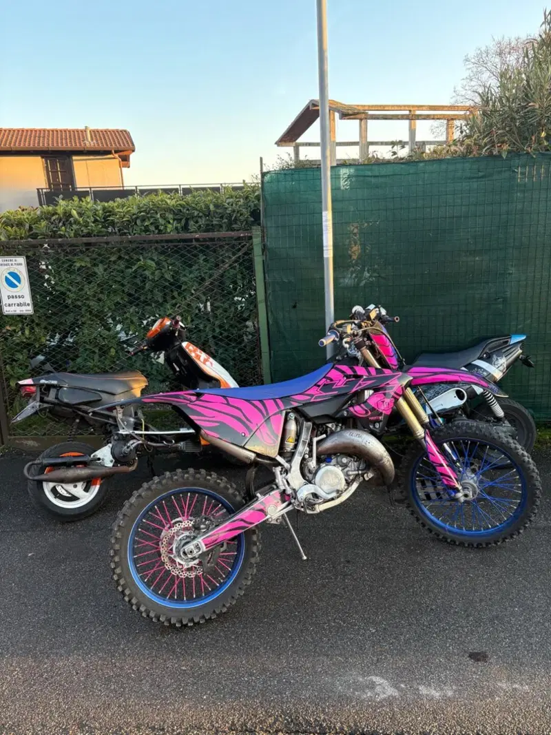 Yamaha YZ 125 (2023) (3)