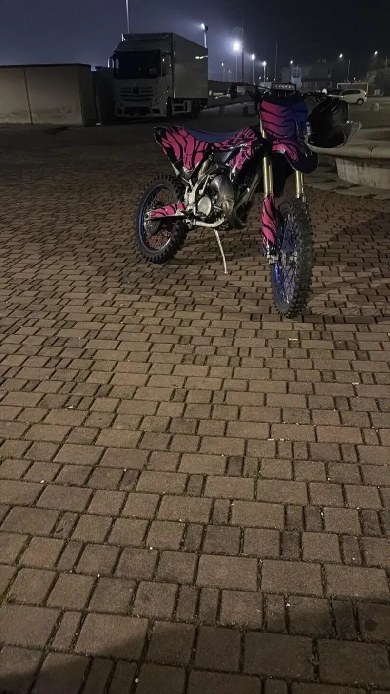 Yamaha YZ 125 (2023) (5)