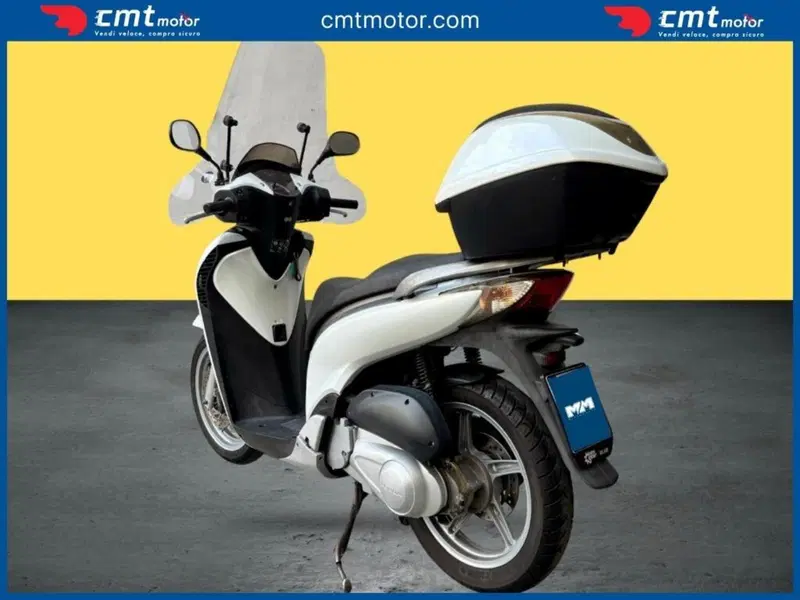 Honda SH 150i (2009 - 12) (4)