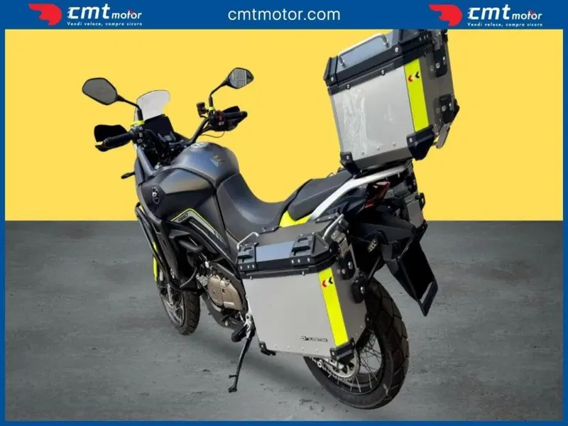 QJ Motor SVT 650 X (2024) (4)