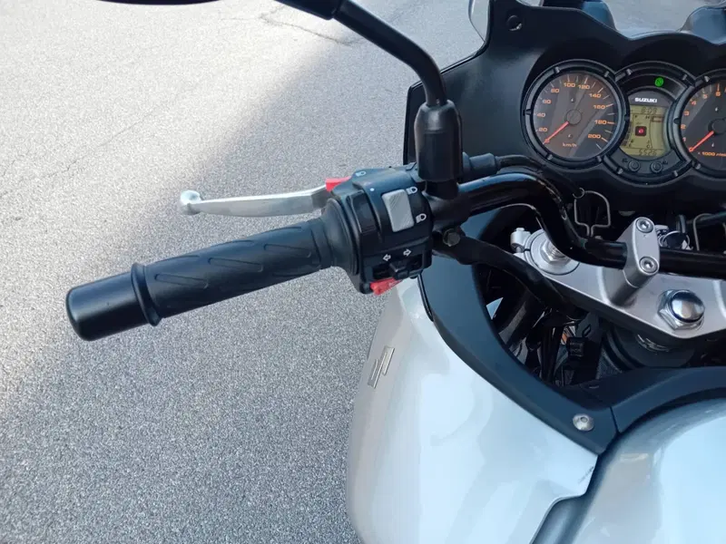 Suzuki V-Strom 650DL (2004 - 06) (12)
