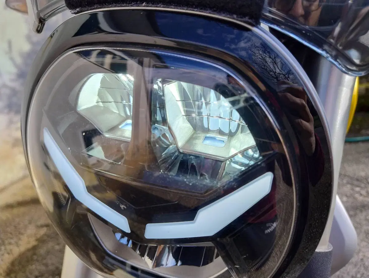 Voge Trofeo 350AC (2022 - 26) (10)