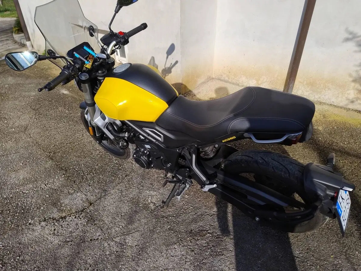 Voge Trofeo 350AC (2022 - 26) (11)