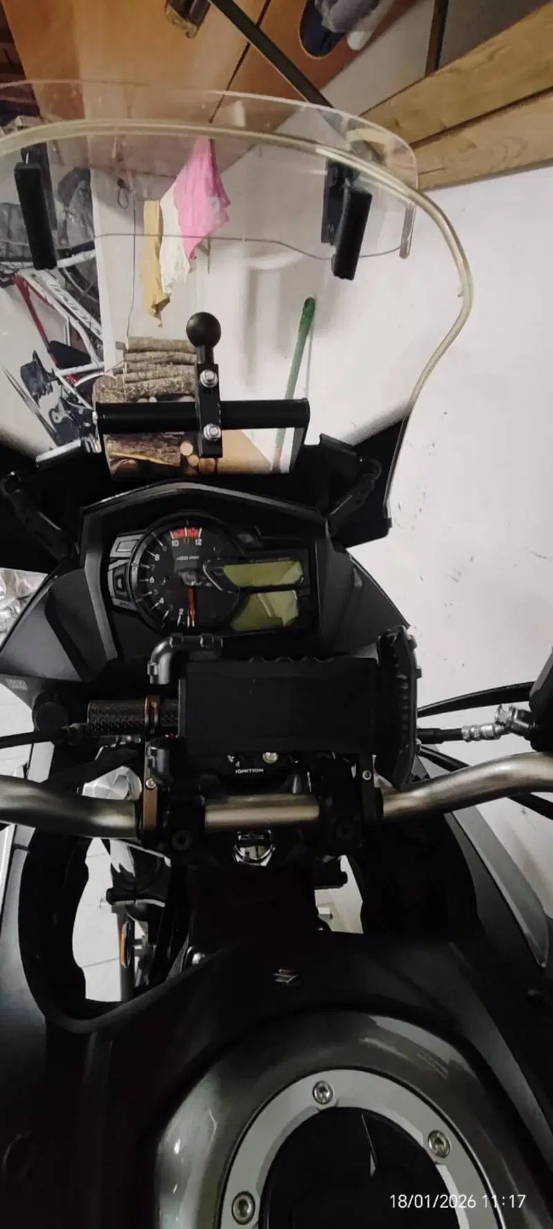 Suzuki V-Strom 650 (2021 - 25) (10)
