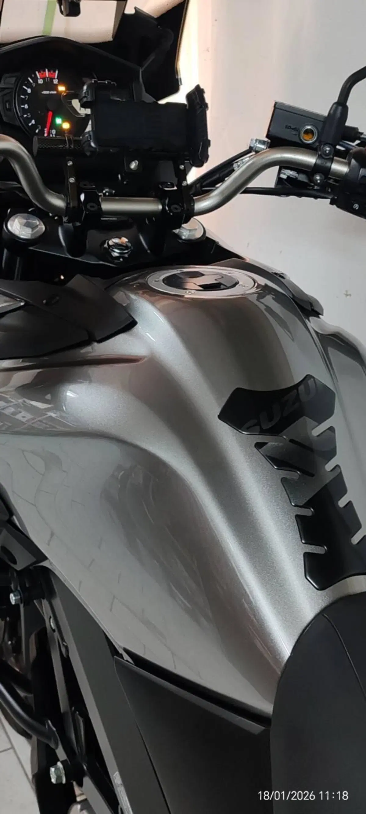 Suzuki V-Strom 650 (2021 - 25) (11)