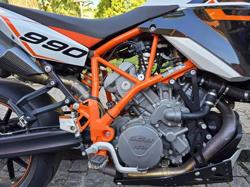 KTM 990 Supermoto R (2009 - 11) (4)