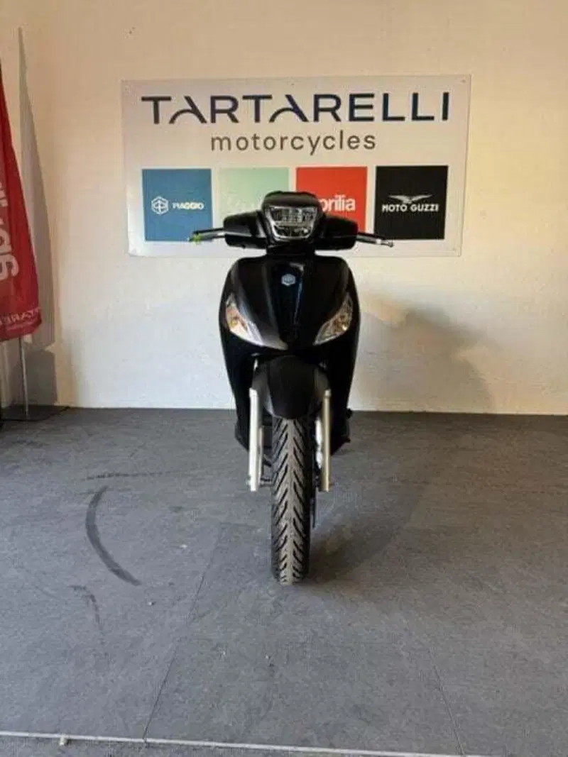Piaggio Medley 200 S (2025 - 26) (3)