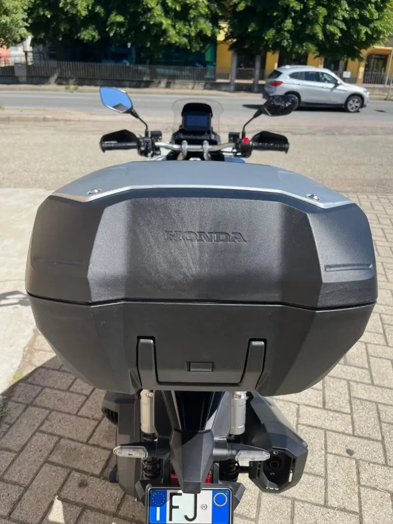 Honda ADV 350 (2022 - 24) (8)