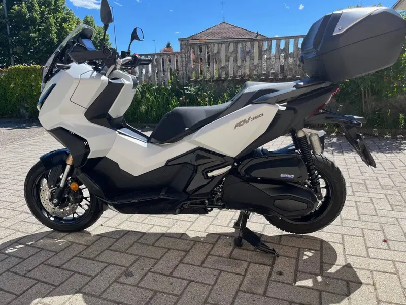 Honda ADV 350 (2022 - 24) (4)