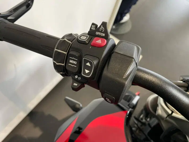 Bmw R 1300 R (2026) (9)