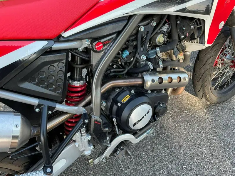 Fantic Motor XMF 125 Motard Performance 4t (2021 - 22) (8)