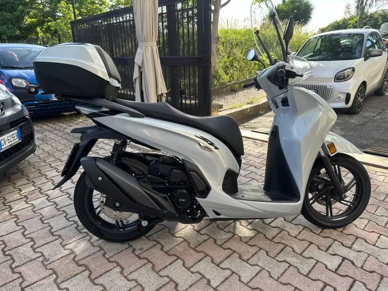 Honda SH 350i GT (2025 - 26) (6)