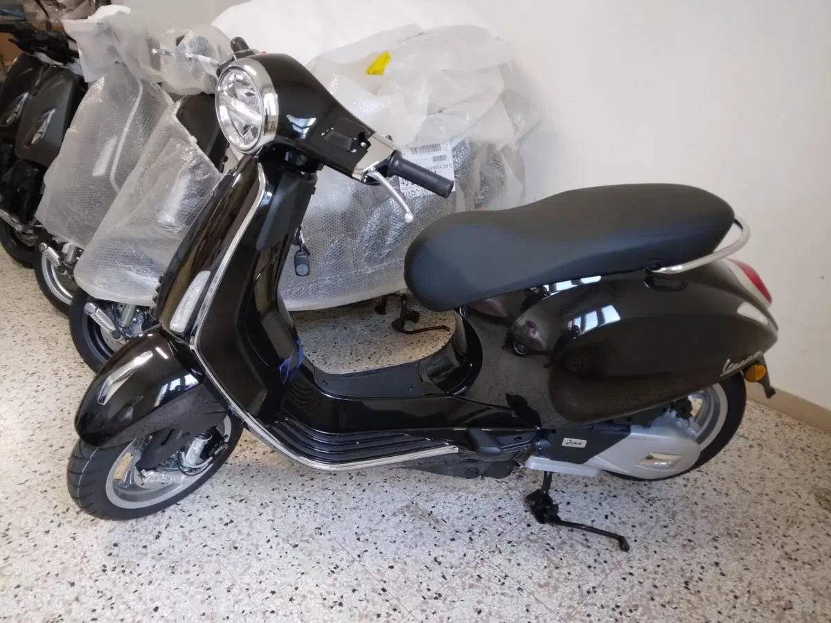 Vespa Primavera 50 (2024 - 25) (2)