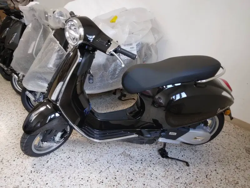 Vespa Primavera 50 (2024 - 25) (2)