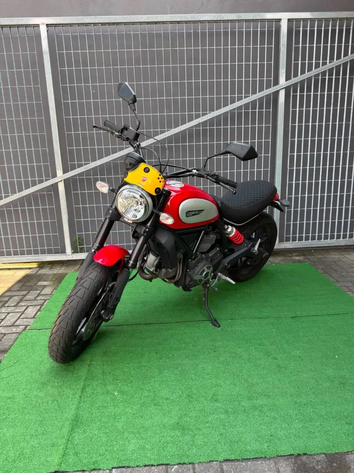 Ducati Scrambler 800 Classic (2017 - 18) (5)