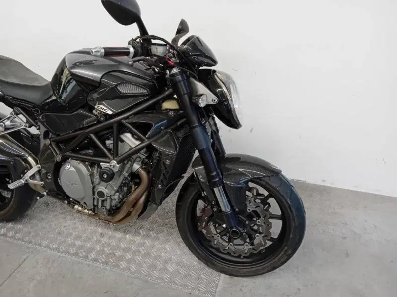 MV Agusta Brutale 750 S (2002 - 06) (2)