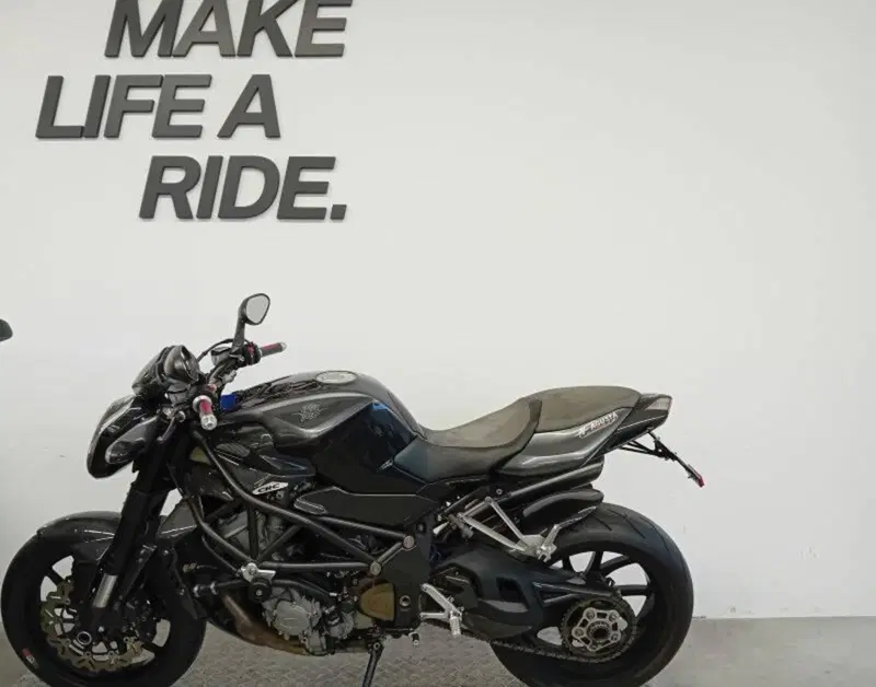 MV Agusta Brutale 750 S (2002 - 06) (5)