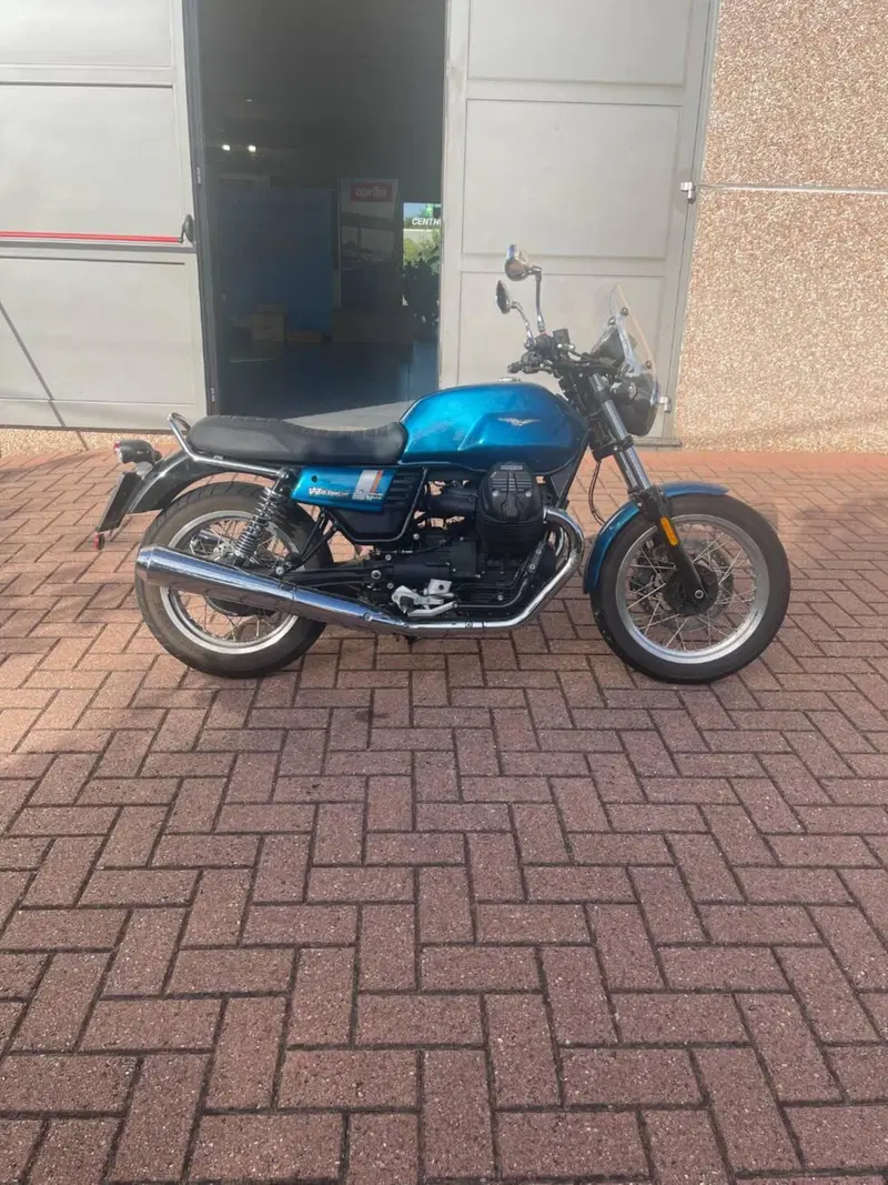 Moto Guzzi V7 III Special (2017 - 20)