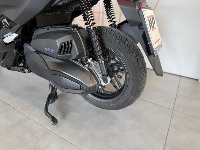 Honda Forza 350 (2022 - 24) (15)
