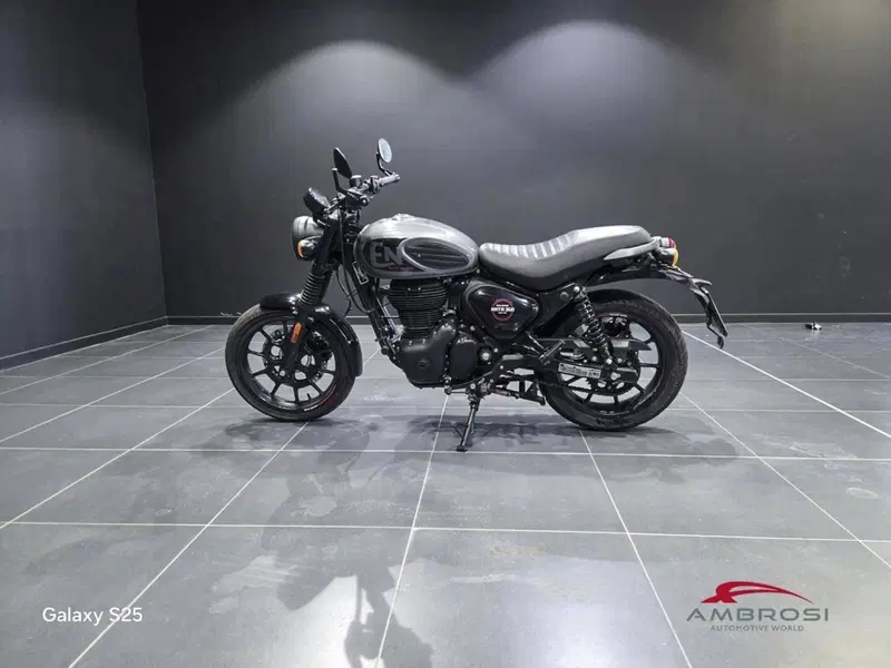 Royal Enfield Meteor 350 (2021 - 26) (6)
