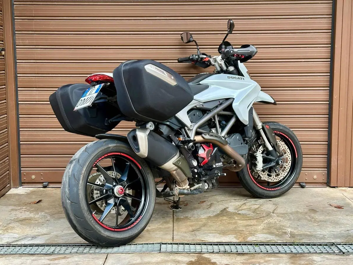 Ducati Hypermotard 821 (2013 - 15) (4)