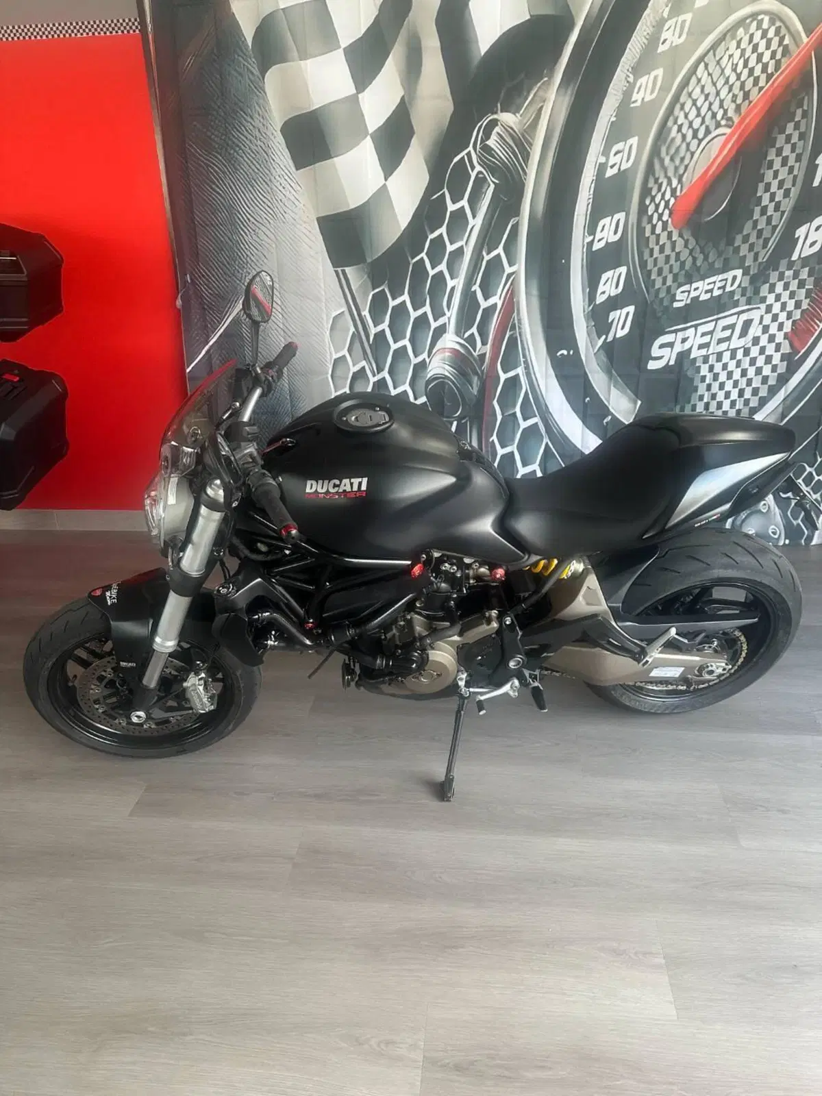 Ducati Monster 821 Dark ABS (2014 - 16) (2)