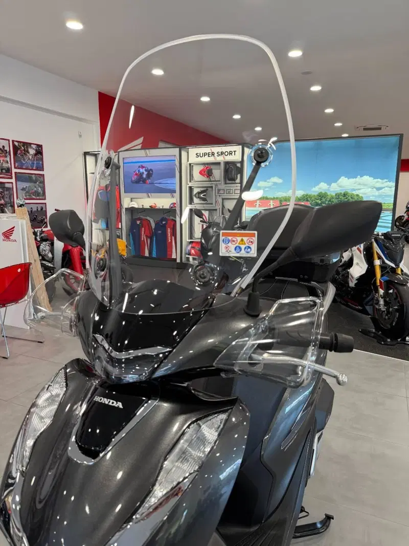 Honda SH 150i (2020 - 23) (2)