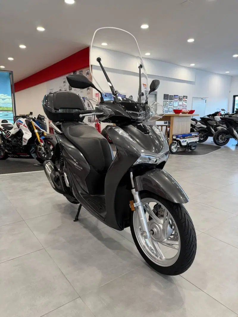 Honda SH 150i (2020 - 23) (6)