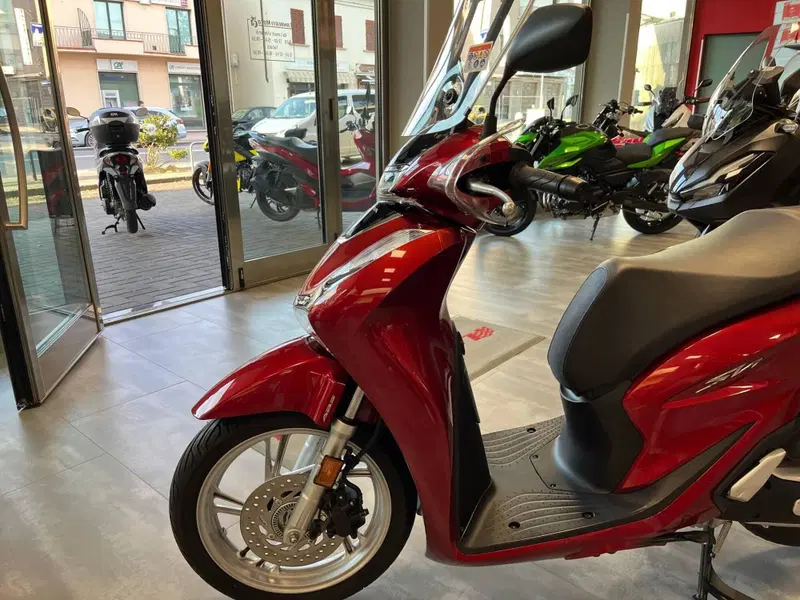 Honda SH 125i (2020 - 23) (7)